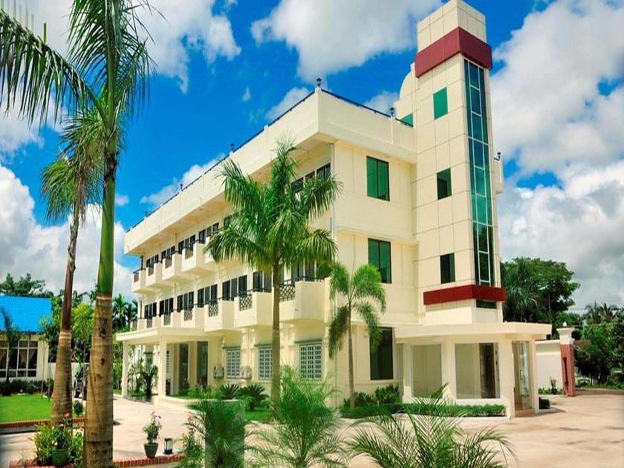 Royal Golden View Hotel Yangon Exterior photo