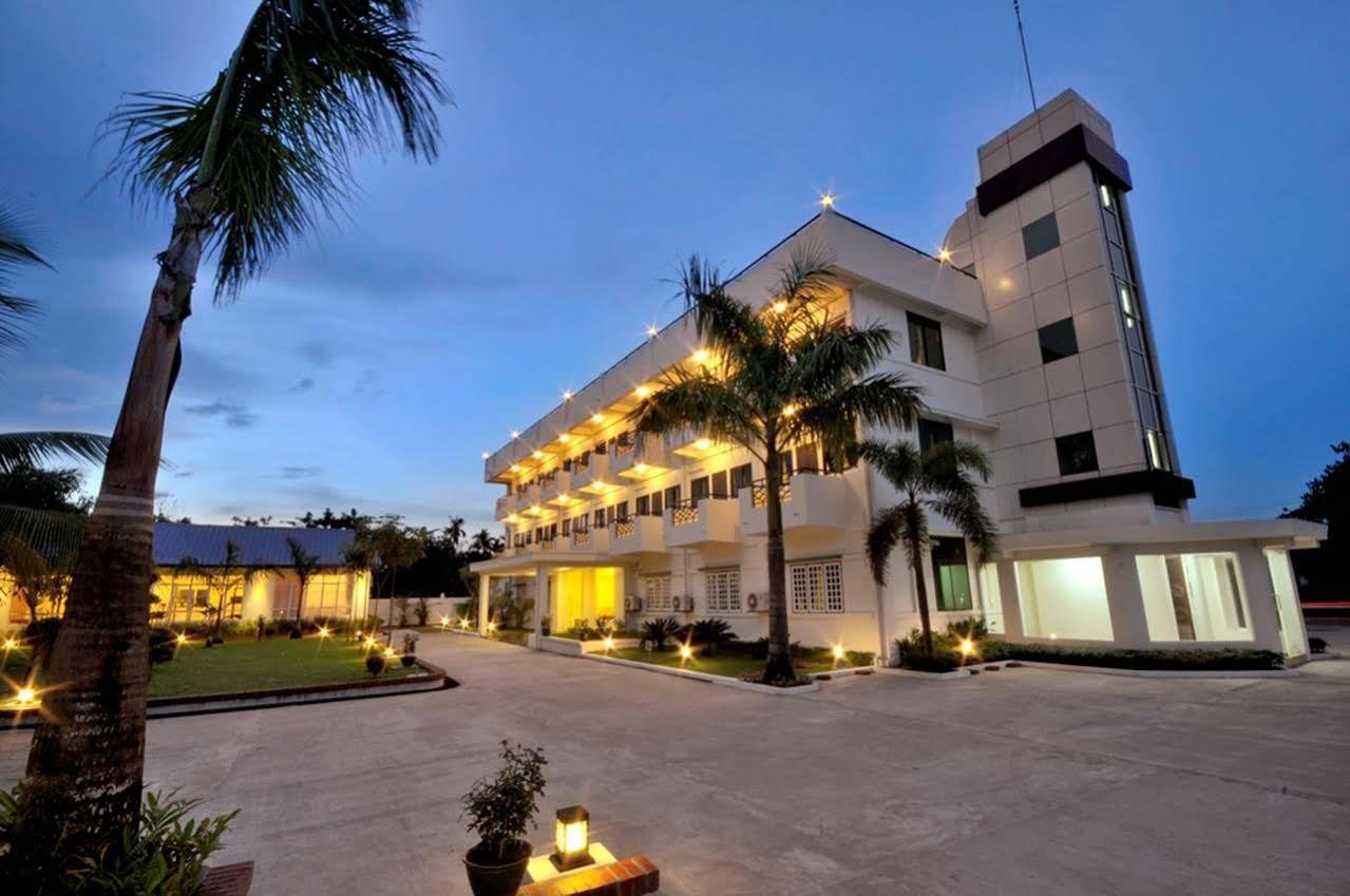 Royal Golden View Hotel Yangon Exterior photo